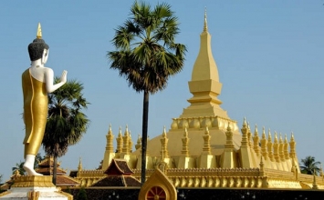 Thạt Luổng – Ngôi chùa nổi tiếng và đẹp nhất ở Lào